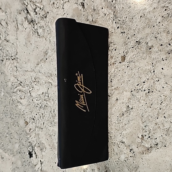 Maui Jim sunglasses - Picture 4 of 5